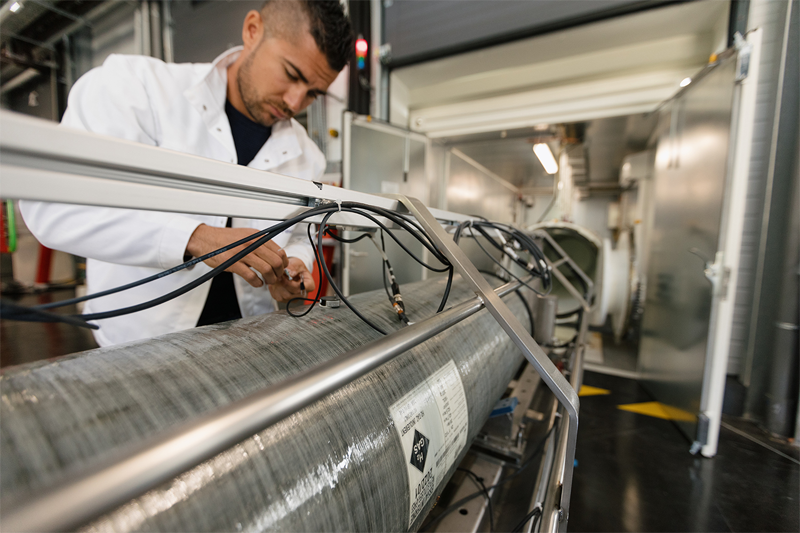 氢气瓶极限温度压力循环试验现场1