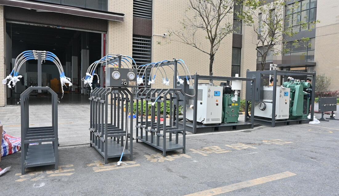 大质量超高速发射装置抽真空及充氢气系统